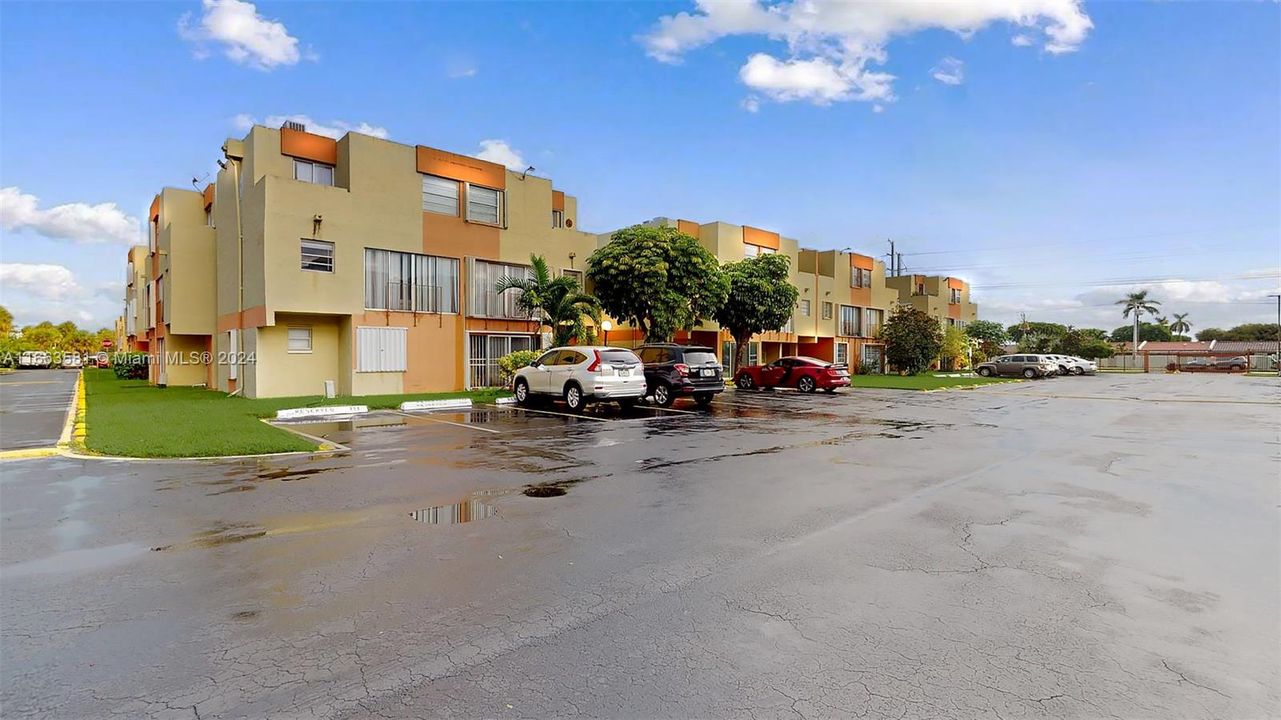 En Venta: $235,000 (1 camas, 1 baños, 614 Pies cuadrados)