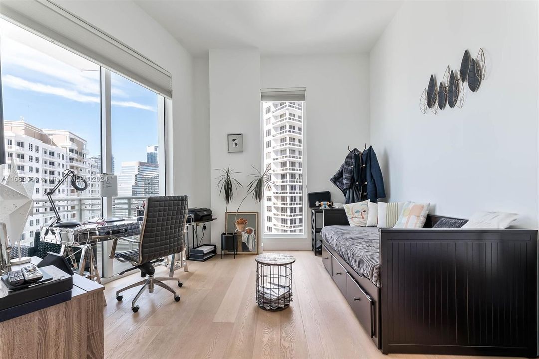 Active With Contract: $6,500 (2 beds, 2 baths, 1326 Square Feet)