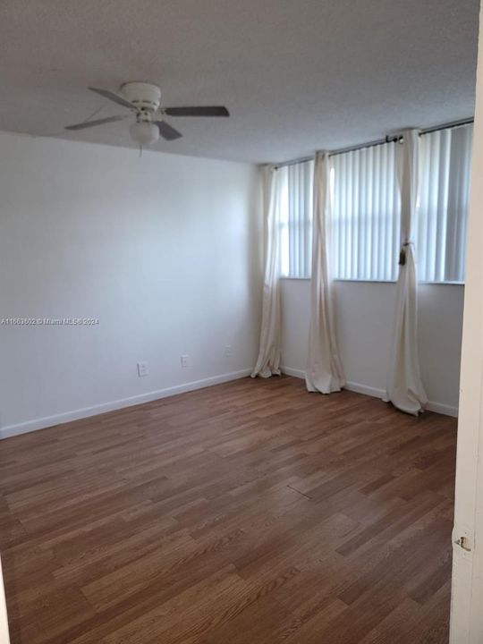 For Rent: $1,700 (1 beds, 1 baths, 785 Square Feet)