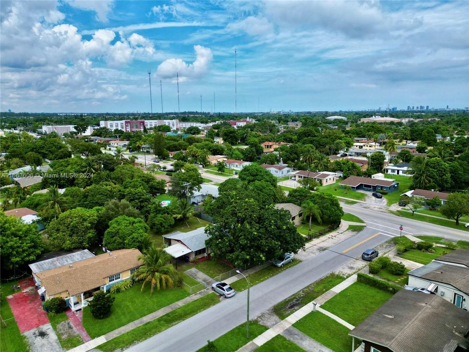 For Sale: $420,000 (3 beds, 1 baths, 1170 Square Feet)