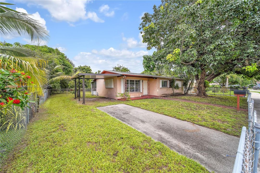 For Sale: $420,000 (3 beds, 1 baths, 1170 Square Feet)