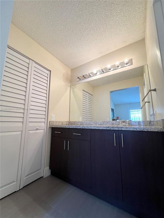 For Rent: $3,750 (3 beds, 2 baths, 1542 Square Feet)