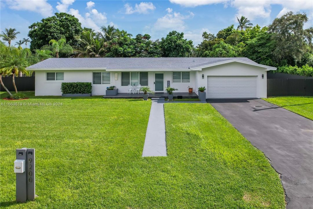 For Sale: $1,270,000 (4 beds, 3 baths, 1907 Square Feet)