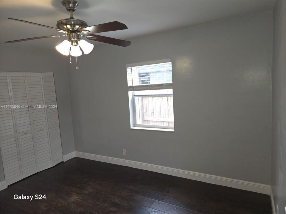 For Rent: $2,500 (2 beds, 1 baths, 1043 Square Feet)