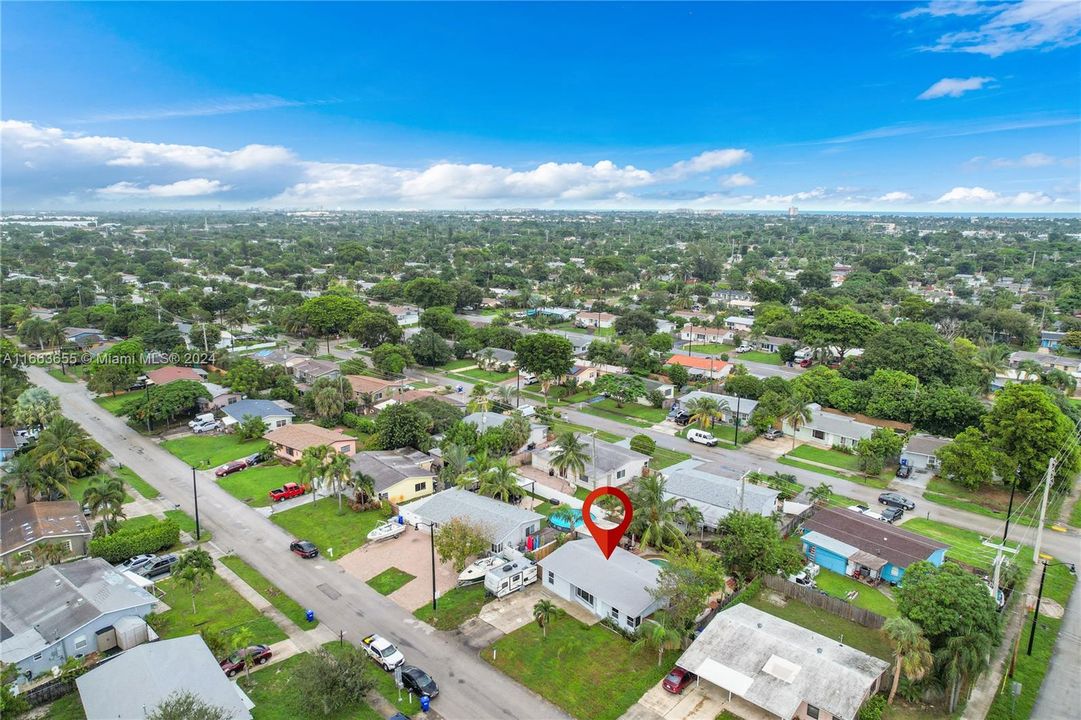 For Sale: $485,000 (3 beds, 2 baths, 1159 Square Feet)