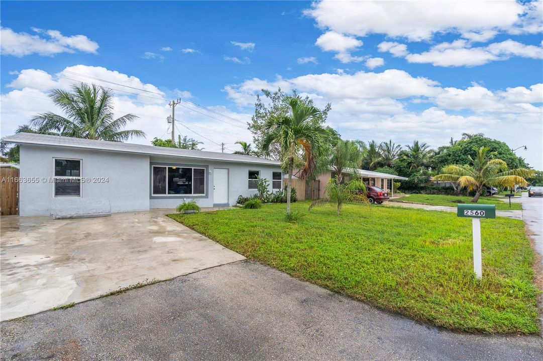 For Sale: $485,000 (3 beds, 2 baths, 1159 Square Feet)