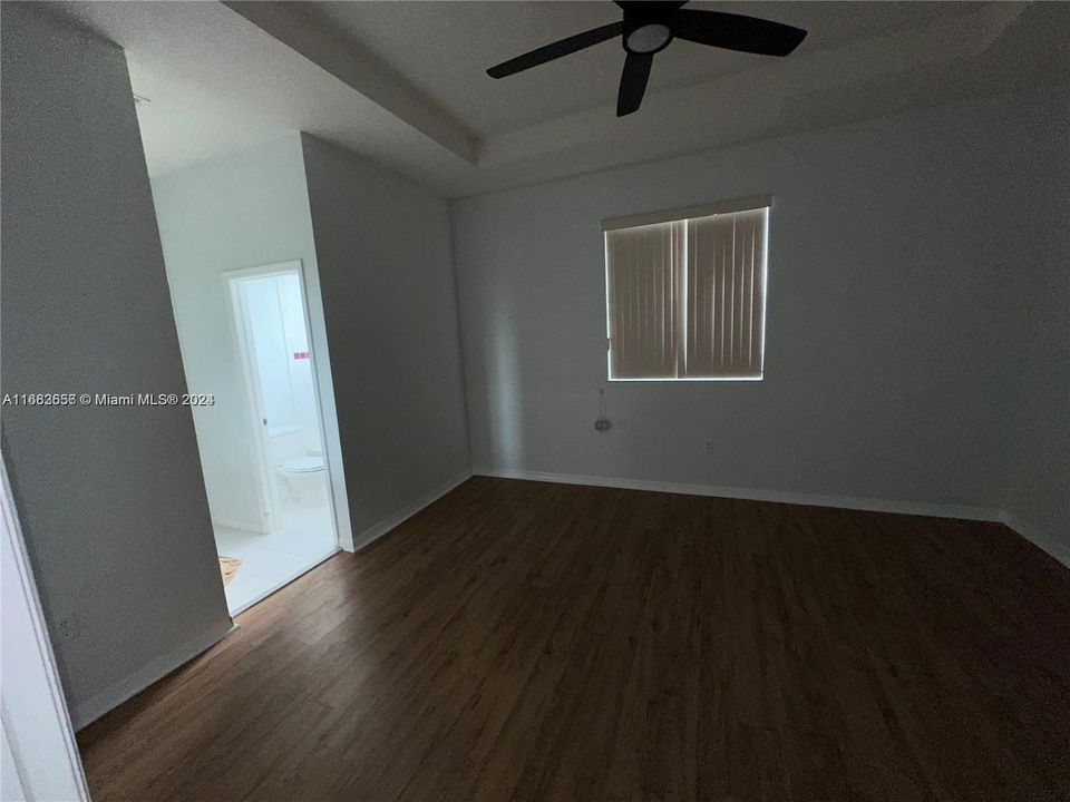 For Rent: $2,900 (3 beds, 2 baths, 1505 Square Feet)