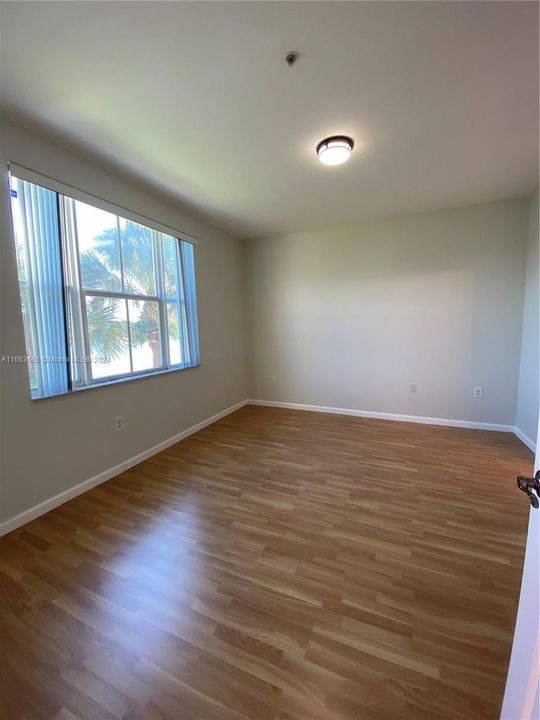 For Rent: $3,000 (3 beds, 2 baths, 1183 Square Feet)