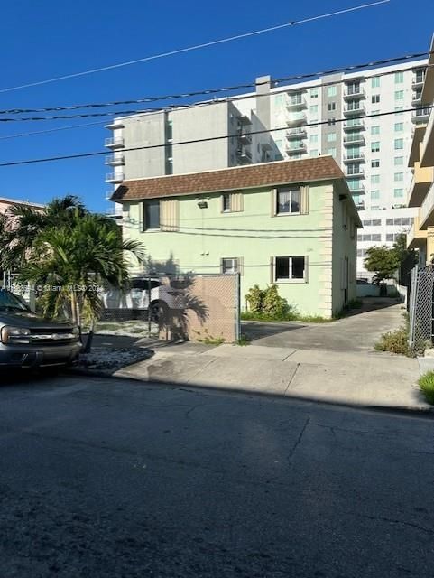 For Rent: $2,300 (2 beds, 1 baths, 0 Square Feet)