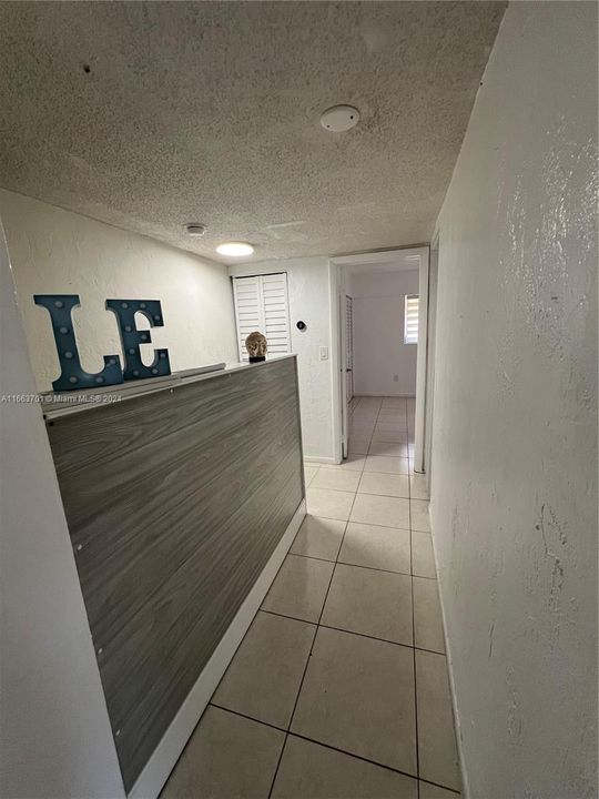 For Sale: $320,000 (2 beds, 2 baths, 1150 Square Feet)