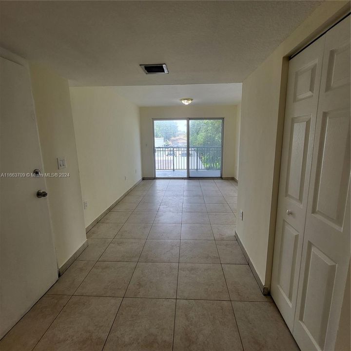 For Rent: $2,100 (2 beds, 2 baths, 780 Square Feet)