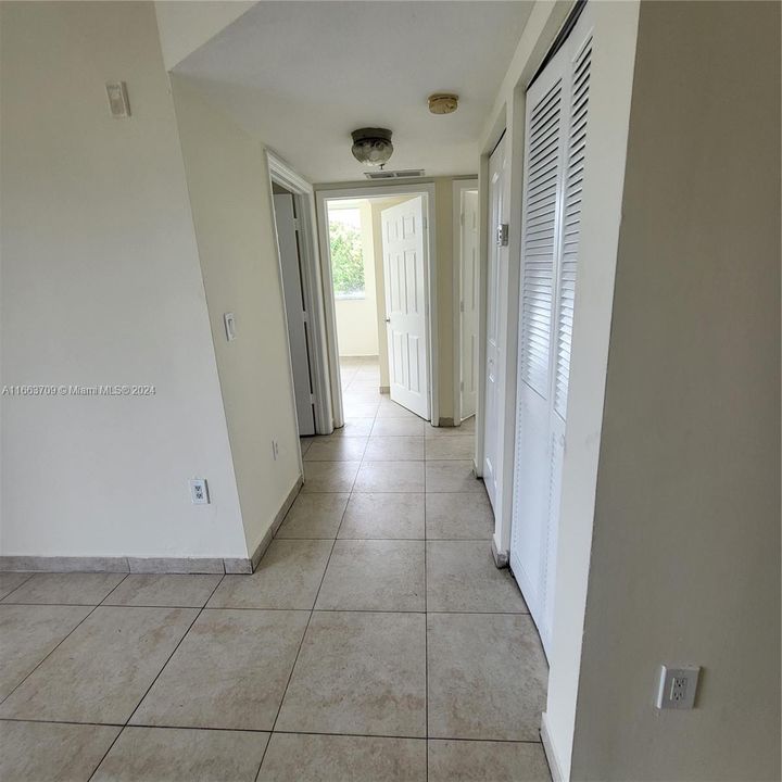 For Rent: $2,100 (2 beds, 2 baths, 780 Square Feet)