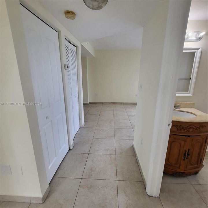 For Rent: $2,100 (2 beds, 2 baths, 780 Square Feet)