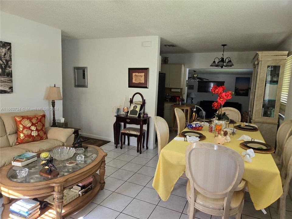 For Sale: $549,000 (4 beds, 2 baths, 1713 Square Feet)