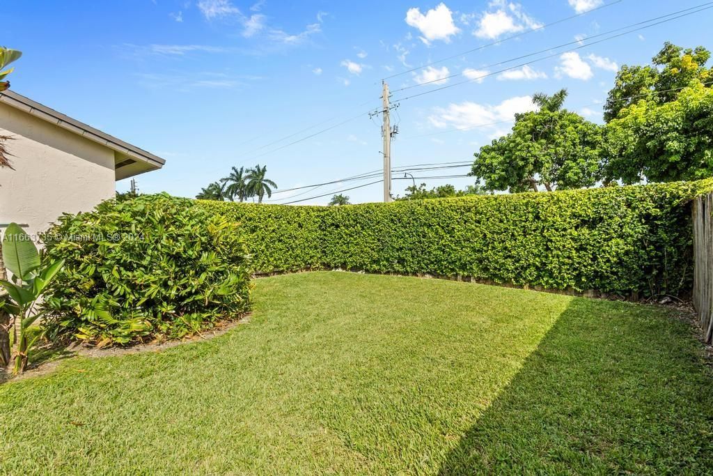 For Sale: $735,000 (4 beds, 2 baths, 1905 Square Feet)