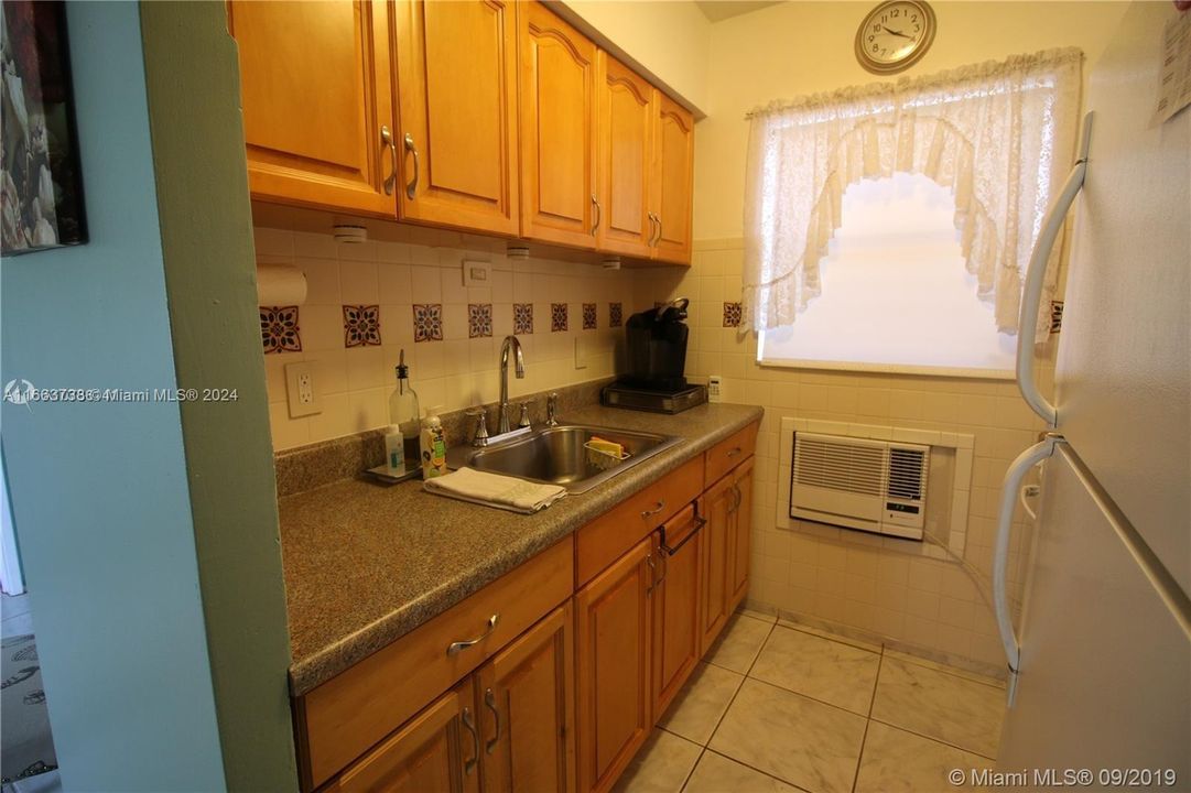 For Rent: $1,800 (1 beds, 1 baths, 478 Square Feet)