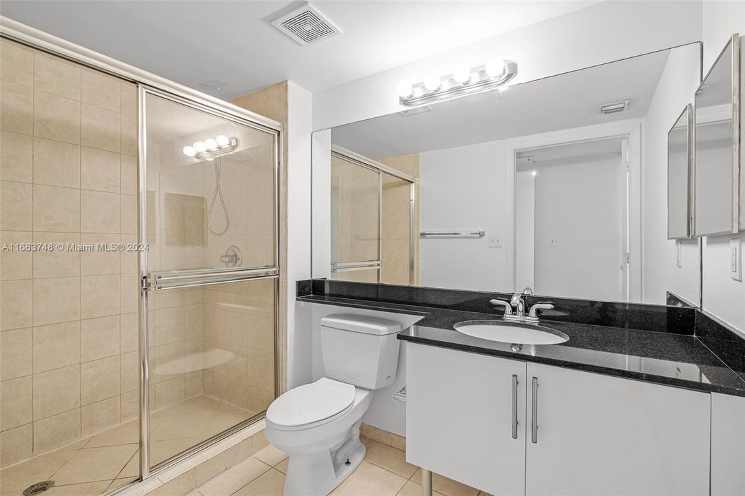 For Sale: $649,900 (2 beds, 2 baths, 1110 Square Feet)