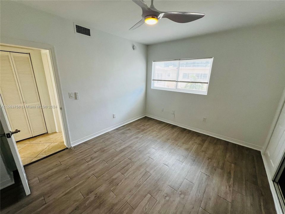 For Rent: $2,300 (1 beds, 1 baths, 800 Square Feet)