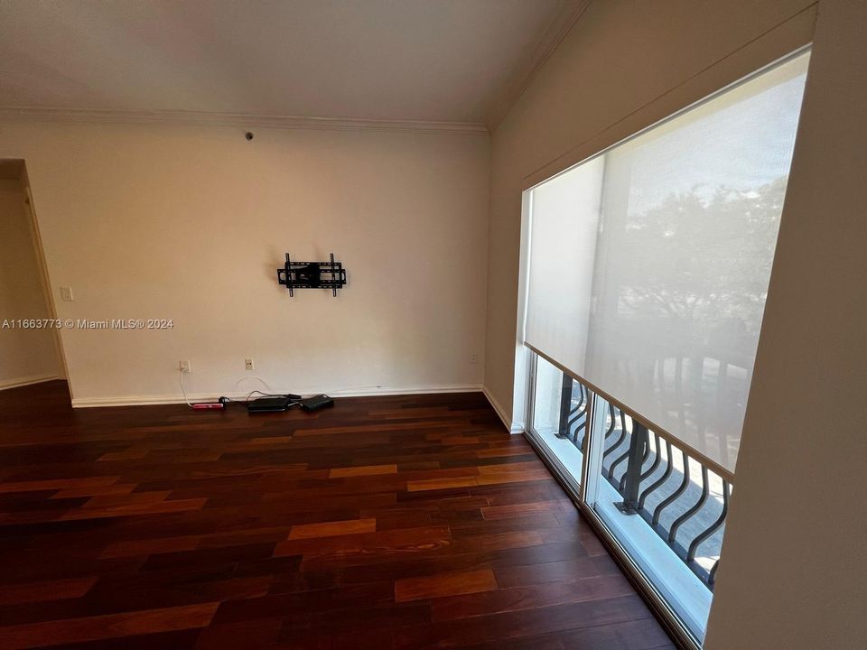 En Venta: $519,000 (2 camas, 2 baños, 1077 Pies cuadrados)