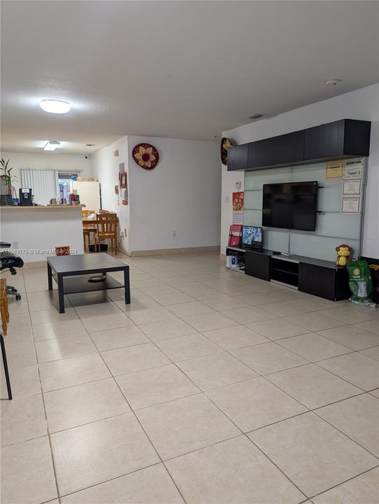 En Venta: $460,000 (3 camas, 2 baños, 1284 Pies cuadrados)