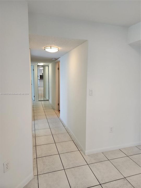 For Sale: $318,900 (3 beds, 2 baths, 1065 Square Feet)