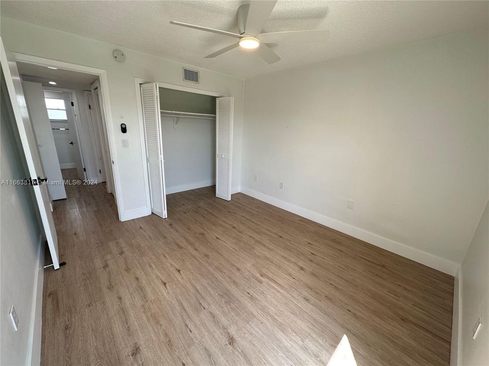 For Rent: $2,800 (2 beds, 2 baths, 890 Square Feet)