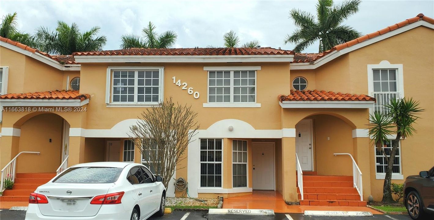 En Venta: $325,000 (2 camas, 2 baños, 1132 Pies cuadrados)