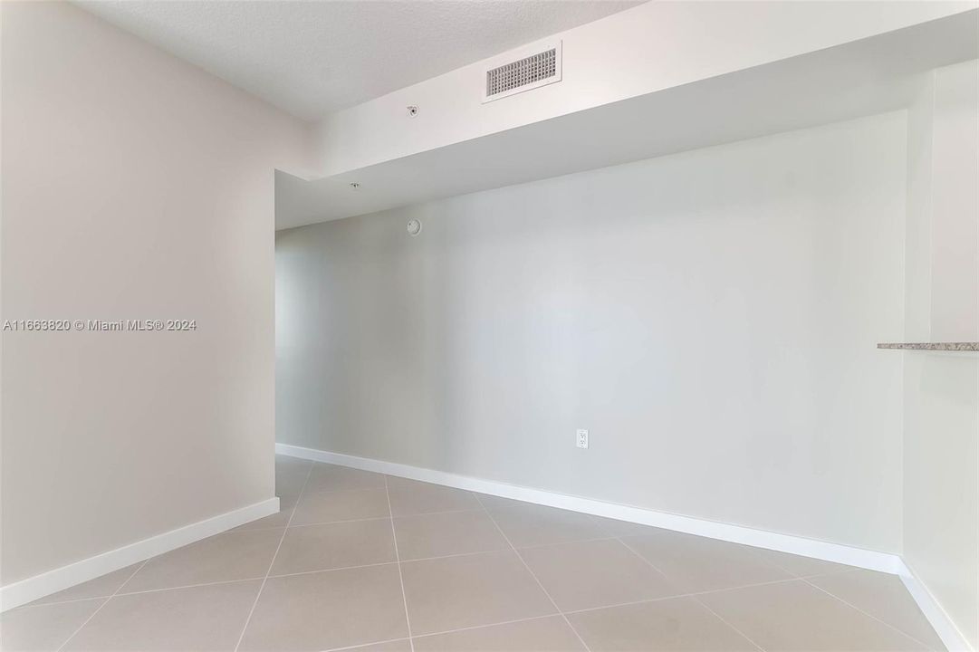 For Rent: $3,400 (2 beds, 2 baths, 1150 Square Feet)