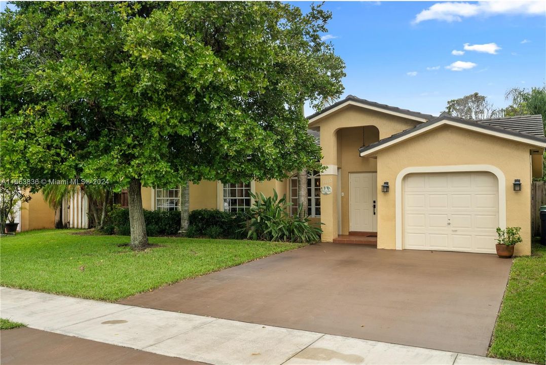 For Sale: $675,000 (3 beds, 2 baths, 1465 Square Feet)