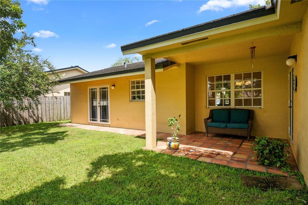 For Sale: $675,000 (3 beds, 2 baths, 1465 Square Feet)