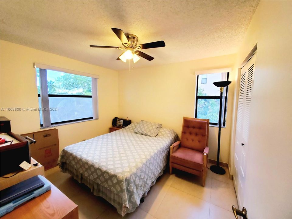 For Sale: $169,000 (2 beds, 2 baths, 960 Square Feet)