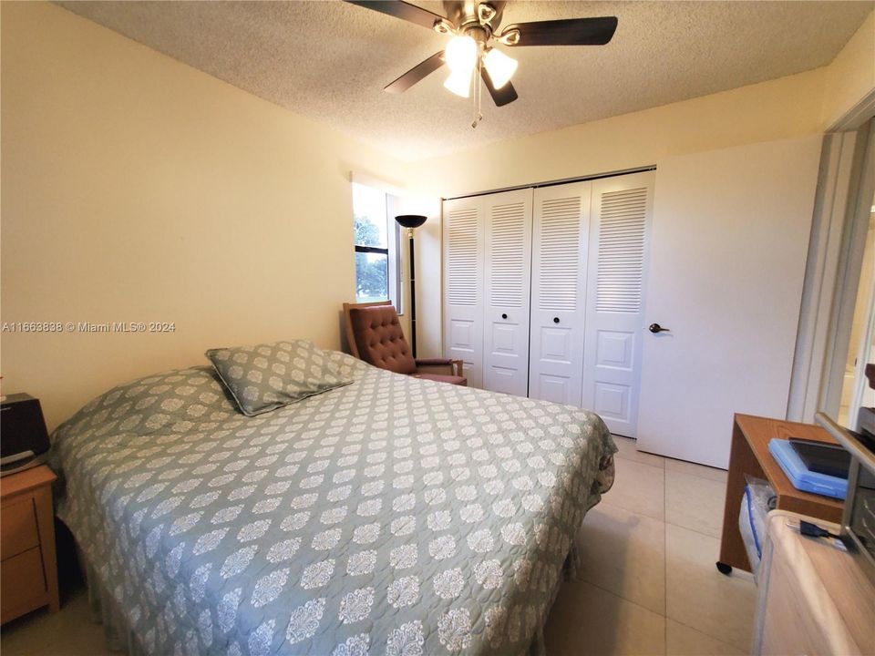 For Sale: $169,000 (2 beds, 2 baths, 960 Square Feet)