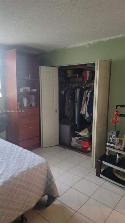 En Venta: $235,000 (2 camas, 1 baños, 940 Pies cuadrados)