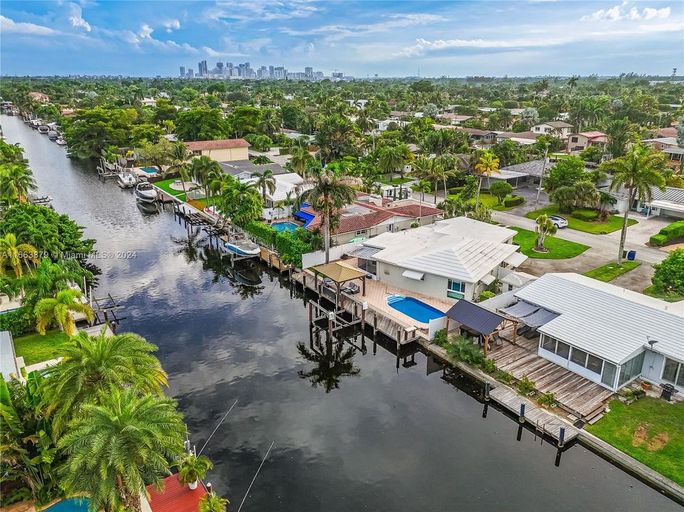 For Sale: $1,260,000 (3 beds, 2 baths, 2458 Square Feet)