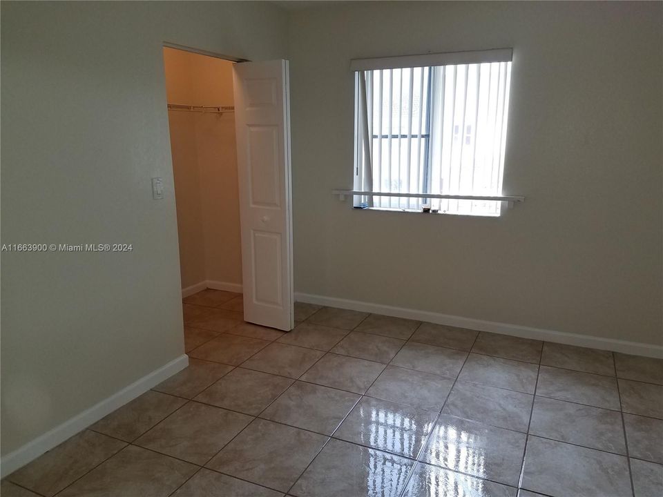 For Rent: $2,250 (2 beds, 2 baths, 1140 Square Feet)