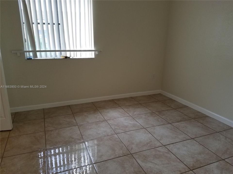 For Rent: $2,250 (2 beds, 2 baths, 1140 Square Feet)