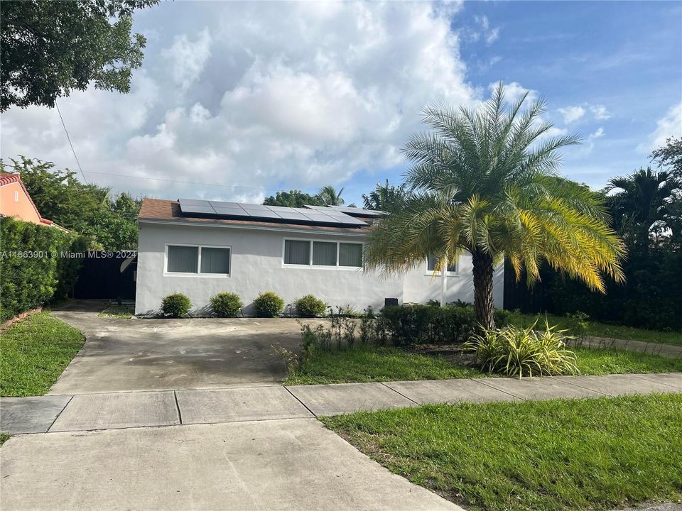 For Sale: $767,700 (3 beds, 2 baths, 1830 Square Feet)