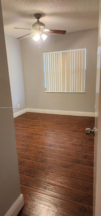 For Rent: $2,295 (3 beds, 2 baths, 1080 Square Feet)