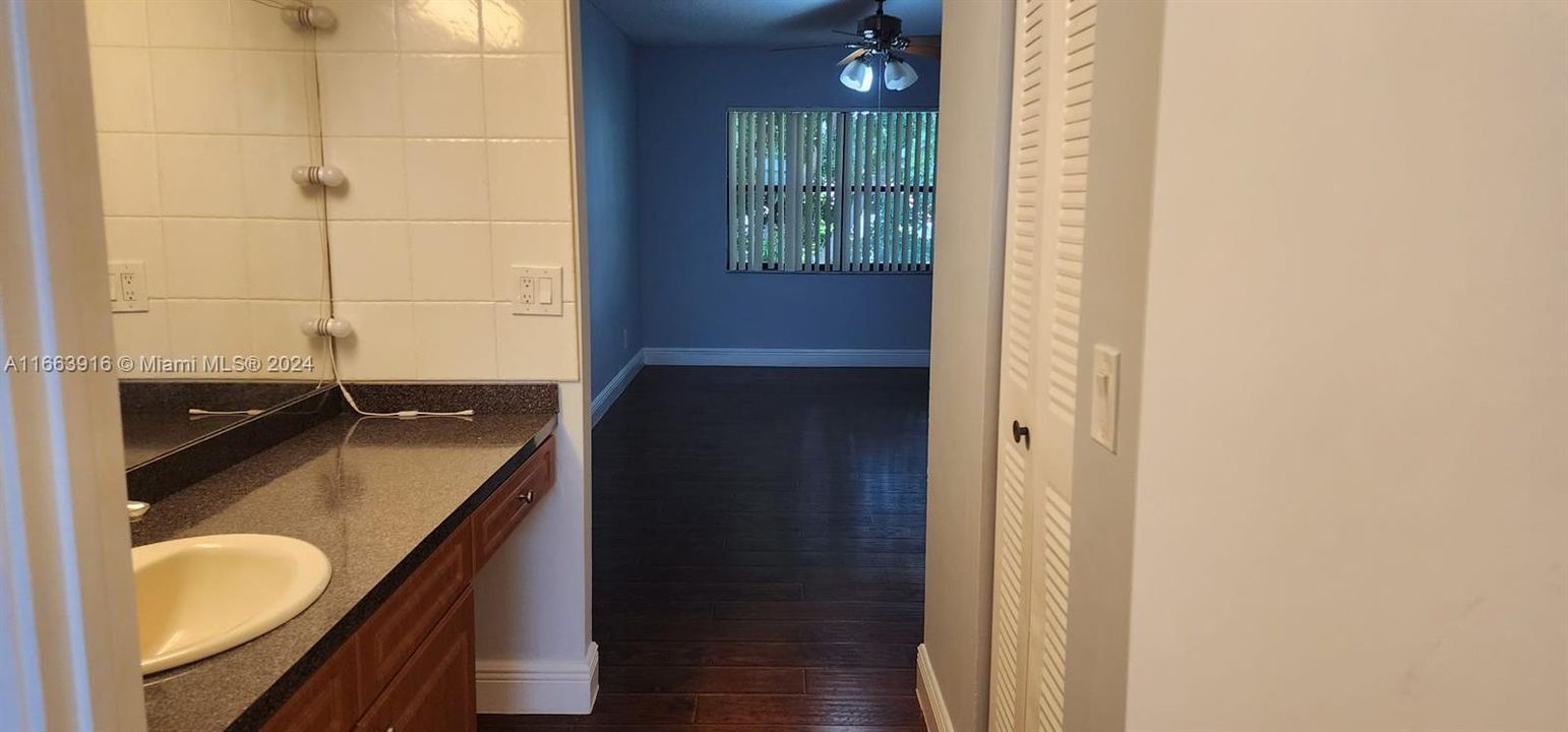 For Rent: $2,295 (3 beds, 2 baths, 1080 Square Feet)