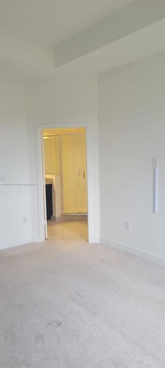 For Rent: $2,950 (3 beds, 2 baths, 1530 Square Feet)