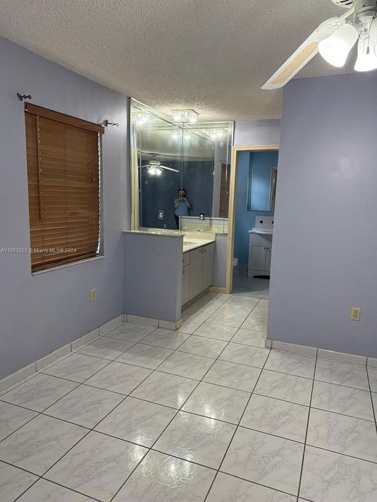 For Rent: $3,500 (3 beds, 2 baths, 1440 Square Feet)