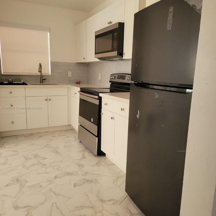 For Rent: $1,850 (1 beds, 1 baths, 501 Square Feet)