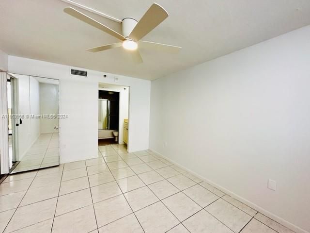 For Rent: $3,250 (2 beds, 2 baths, 902 Square Feet)