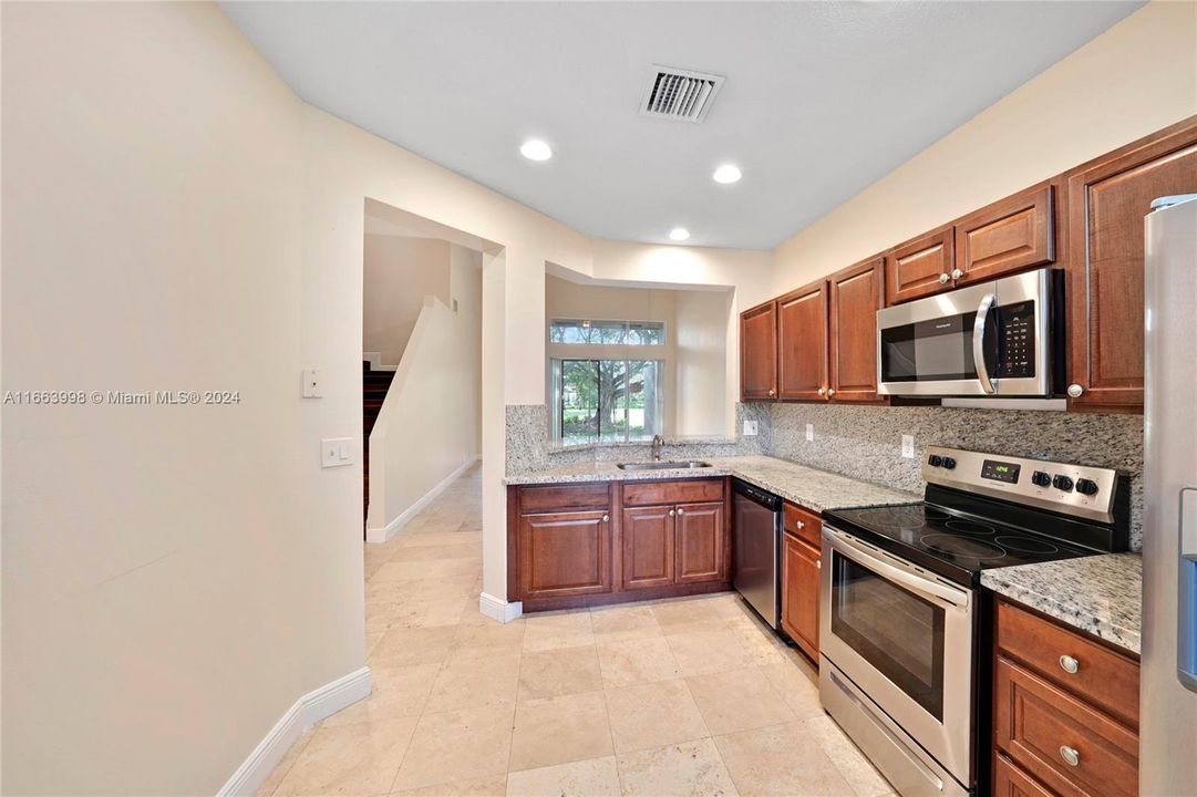 For Sale: $565,900 (3 beds, 2 baths, 1593 Square Feet)