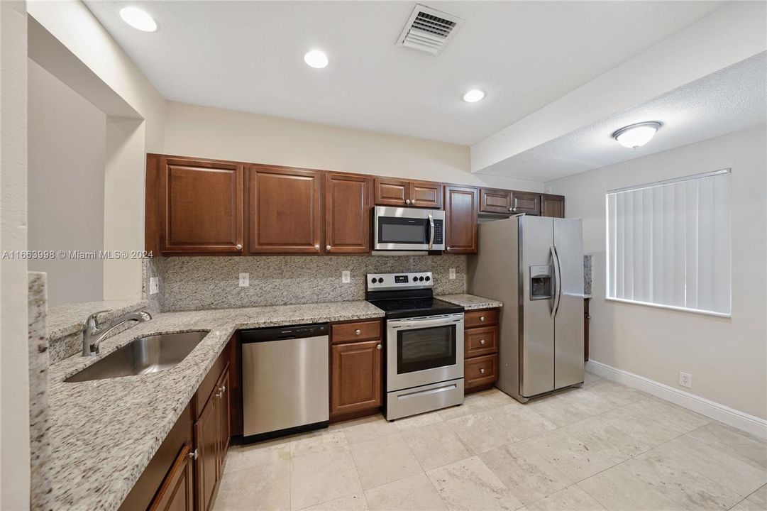 For Sale: $565,900 (3 beds, 2 baths, 1593 Square Feet)