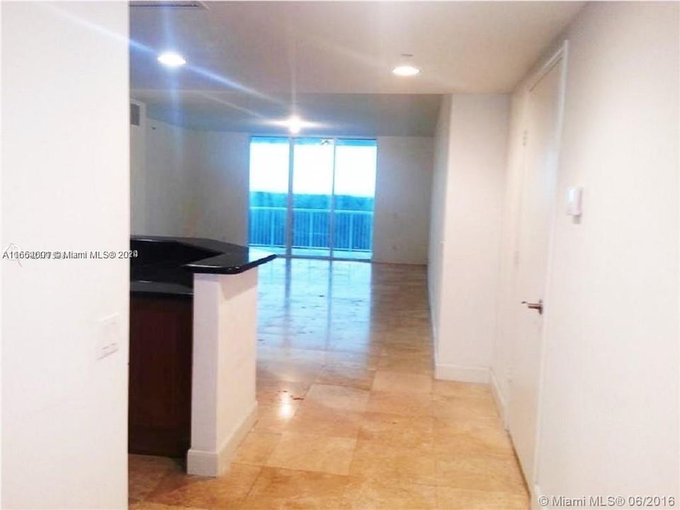 For Rent: $3,200 (2 beds, 2 baths, 1763 Square Feet)