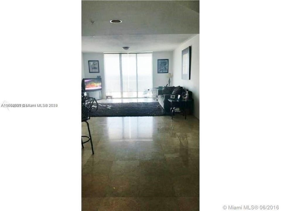 For Rent: $3,200 (2 beds, 2 baths, 1763 Square Feet)