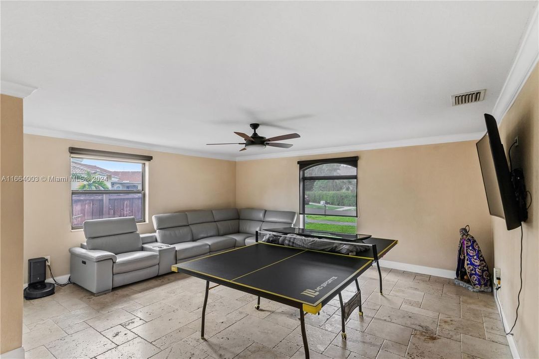 For Sale: $790,000 (4 beds, 2 baths, 2034 Square Feet)