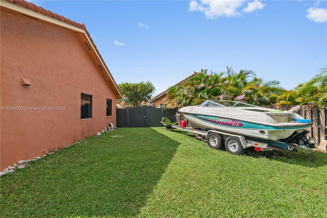 For Sale: $790,000 (4 beds, 2 baths, 2034 Square Feet)