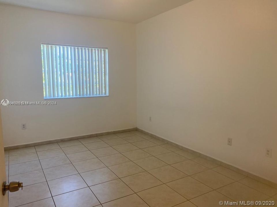 For Rent: $2,490 (2 beds, 2 baths, 969 Square Feet)